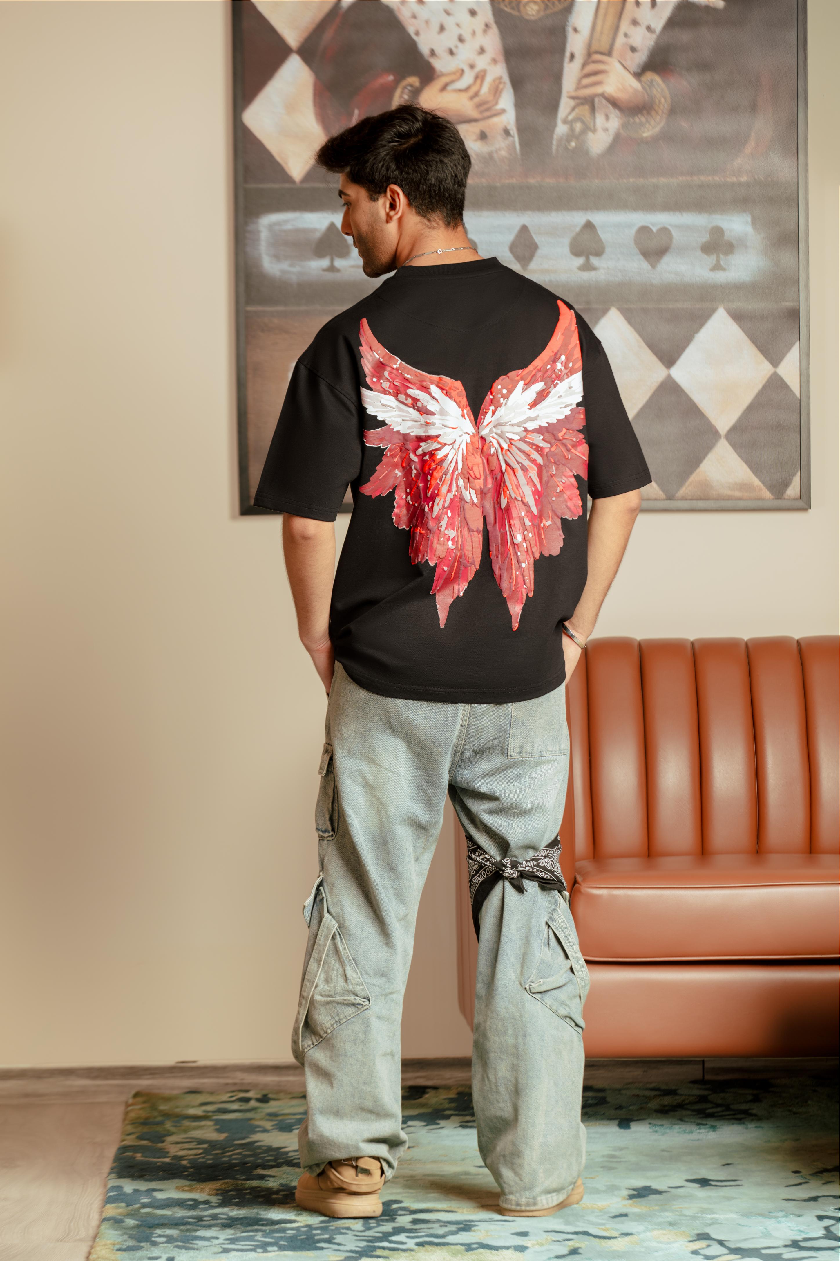 GRACE - BLACK T-SHIRT