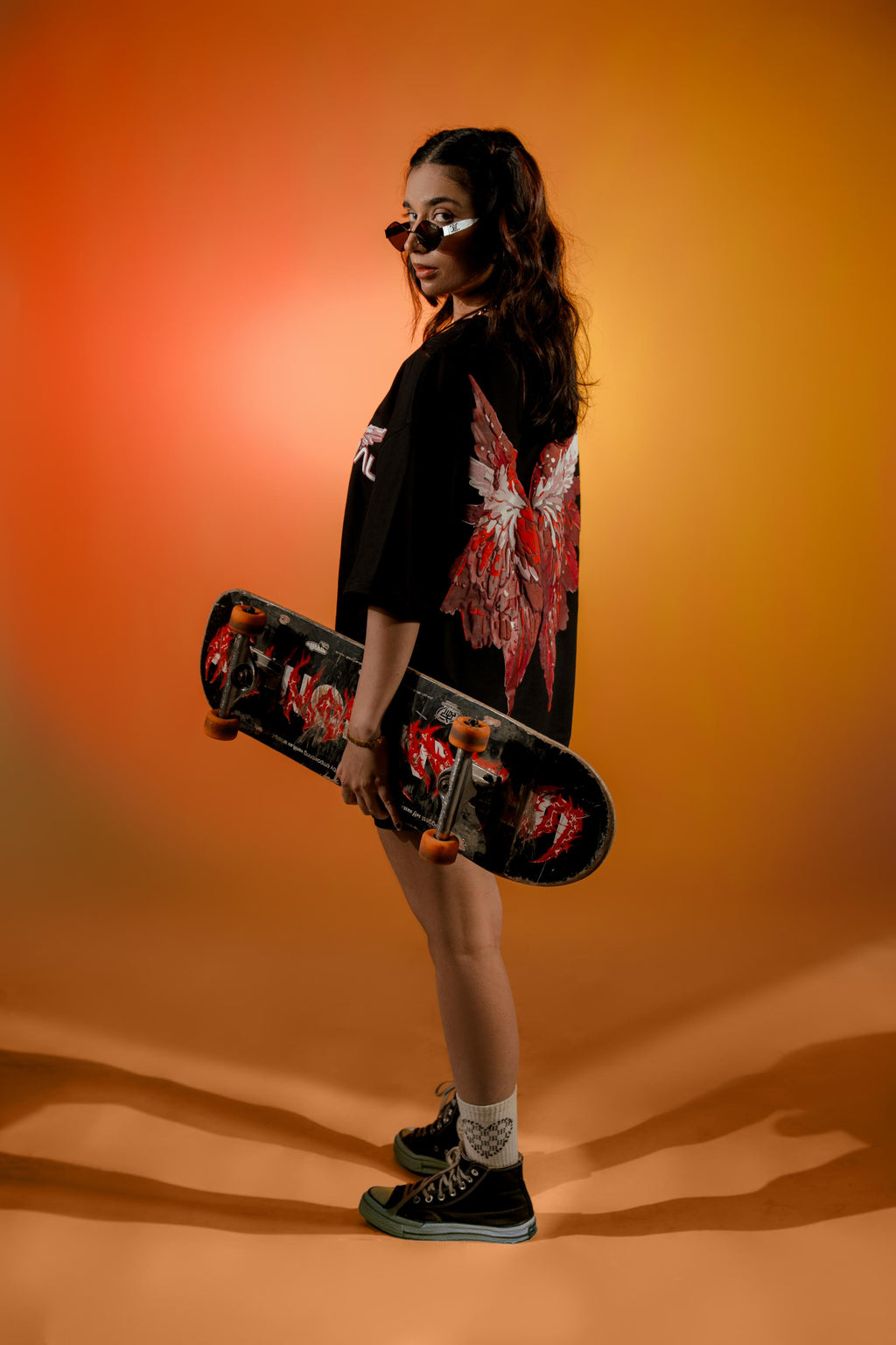 GRACE - BLACK T-SHIRT