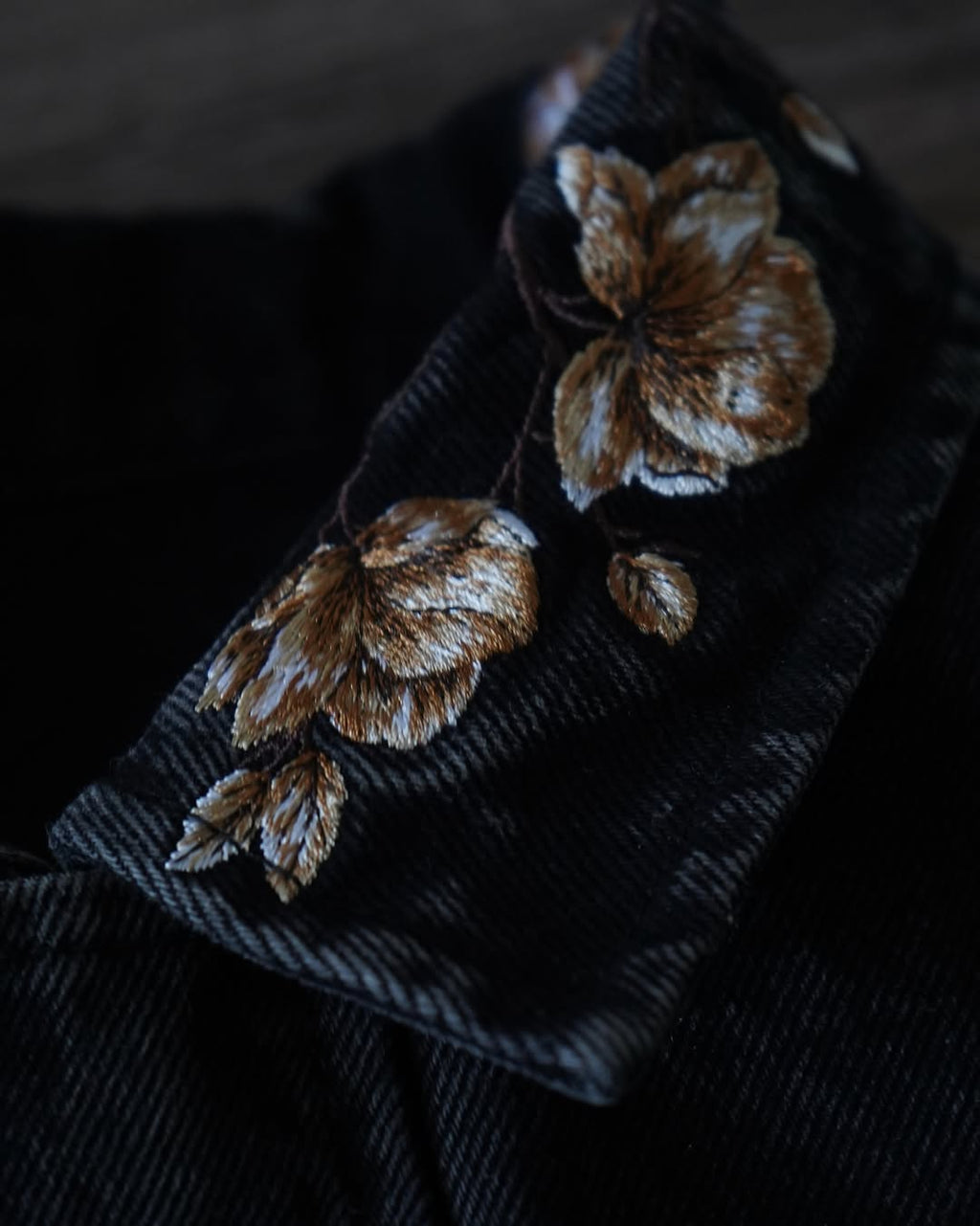 Noir Bloom Clasp Jacket